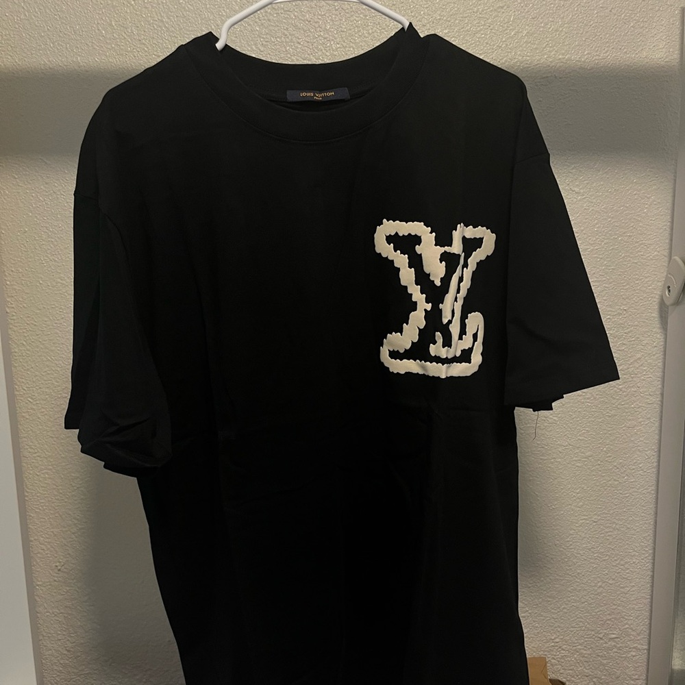 Louis Vuitton Black and White Short Sleeve Tee